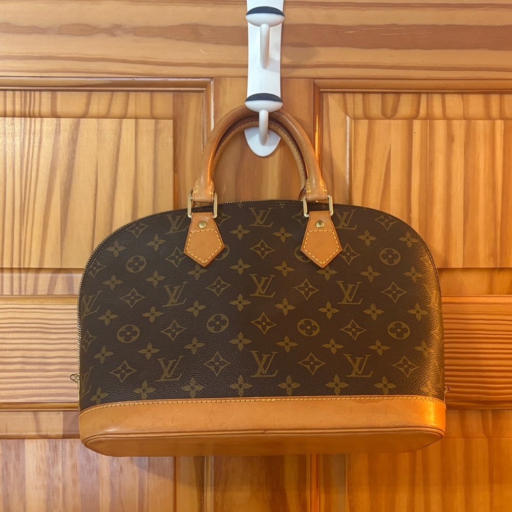 Louis Vuitton Alma PM Handbag - Picture 2 of 11